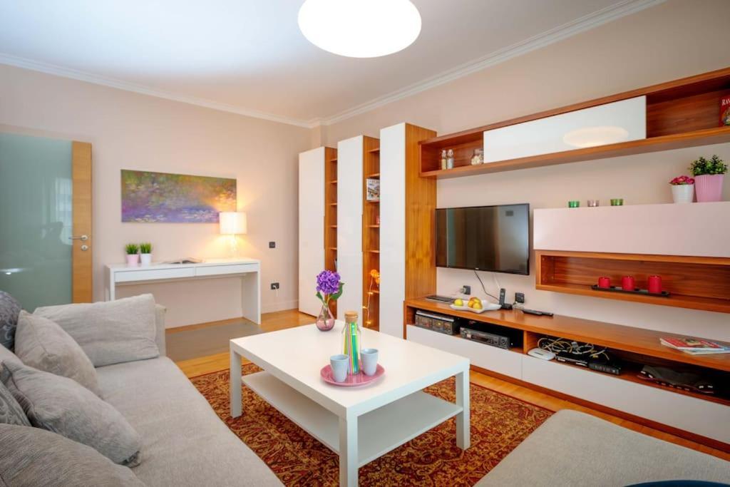 Green Apartment - Top Location, Near City Center! Σόφια Εξωτερικό φωτογραφία
