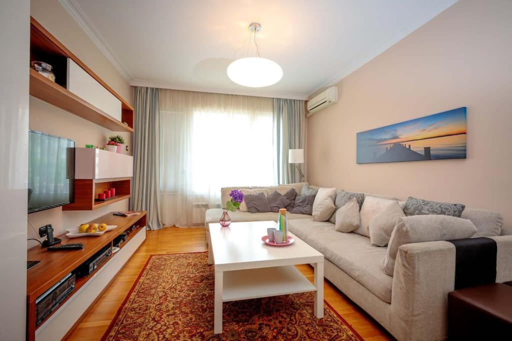 Green Apartment - Top Location, Near City Center! Σόφια Εξωτερικό φωτογραφία