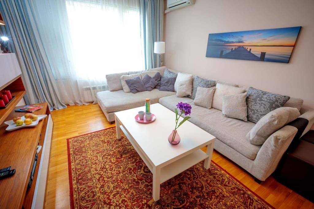 Green Apartment - Top Location, Near City Center! Σόφια Εξωτερικό φωτογραφία